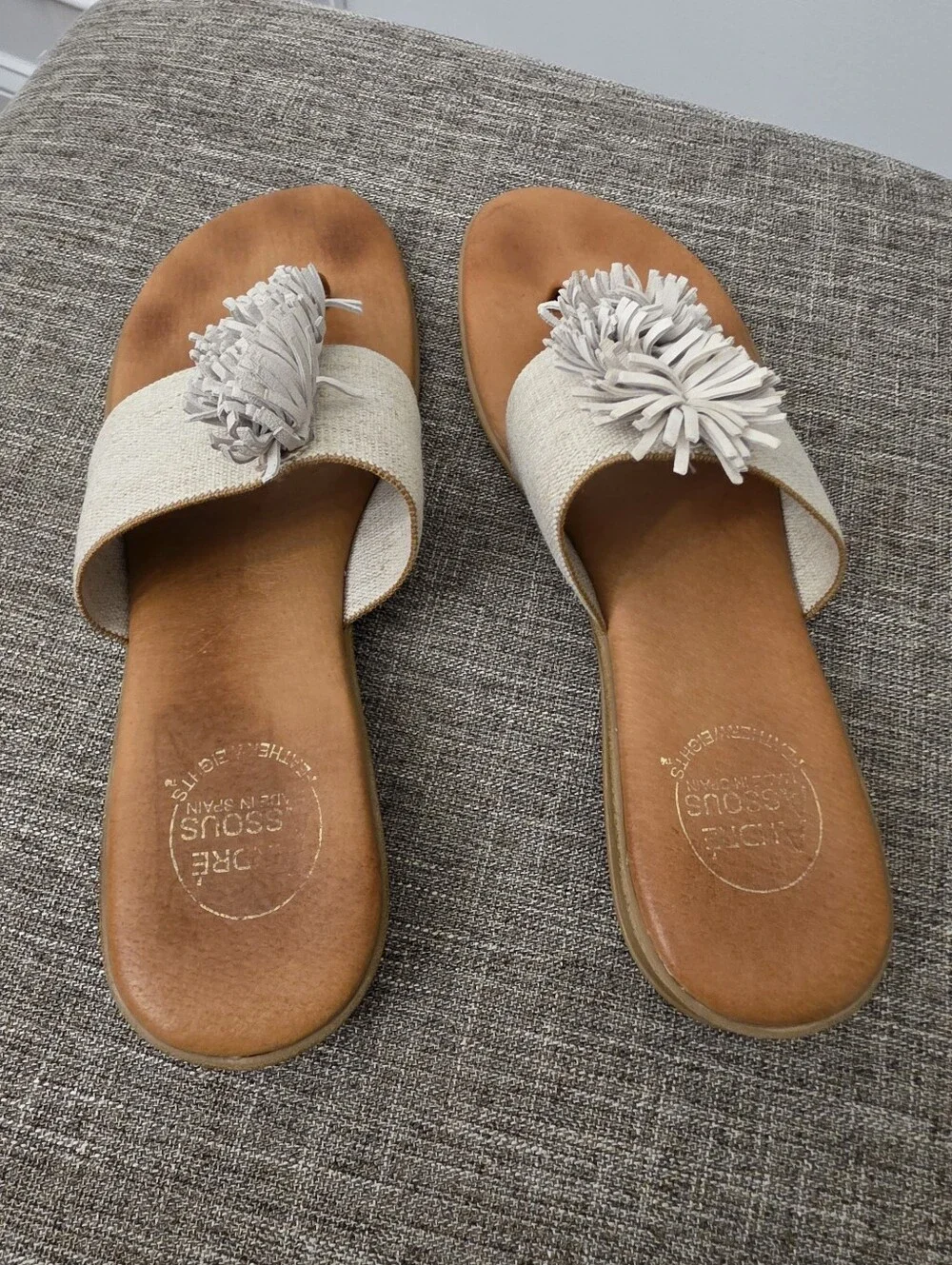 Andre Assous Novalee Featherweights Tassel Sandals In Beige Linen Size 9
